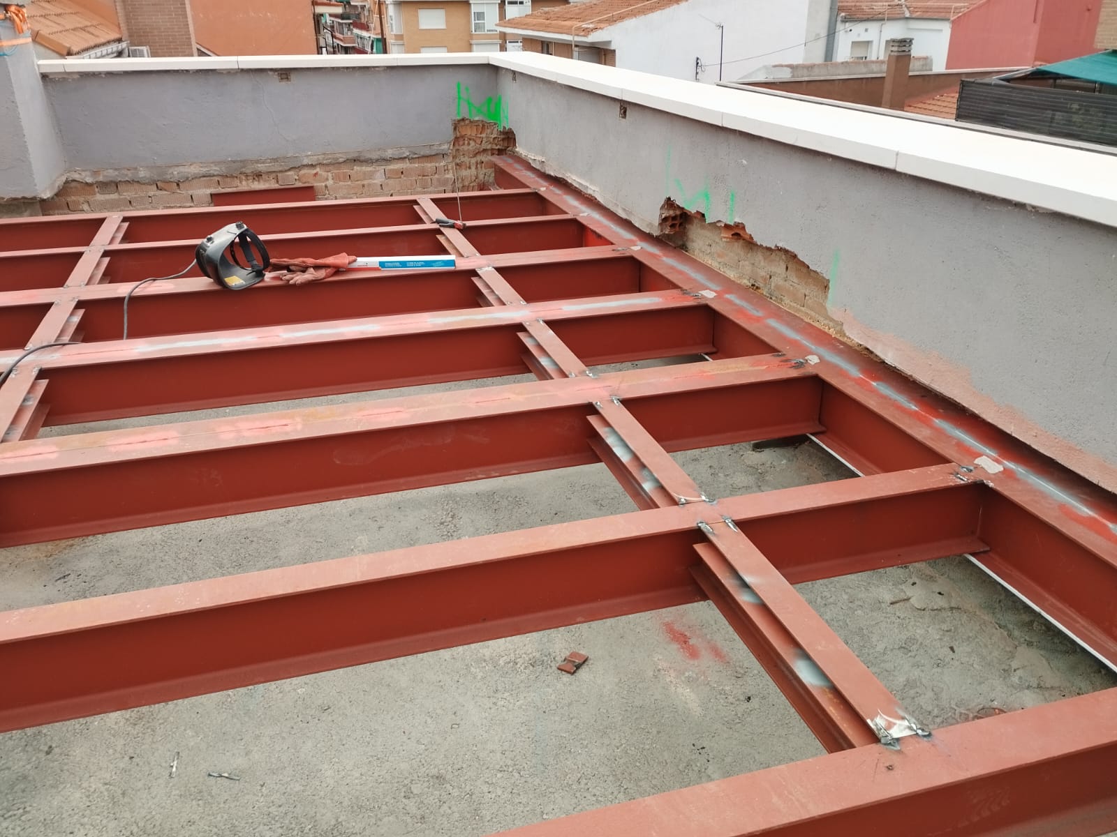 Estructura metálica en cubierta