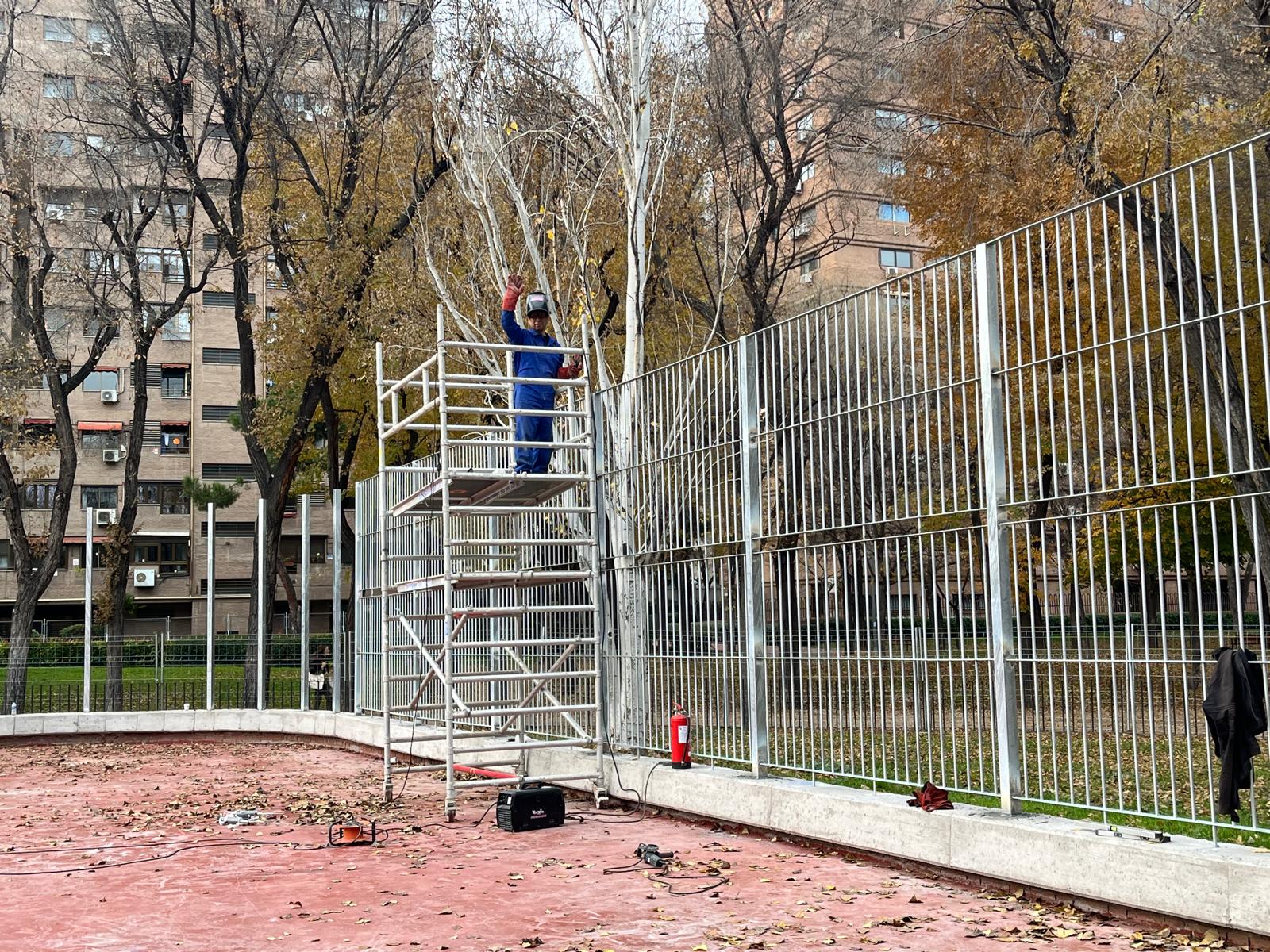 Montaje de cerramiento metálico